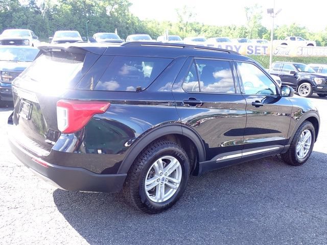 Used 2023 Ford Explorer XLT w/ Equipment Group 202A AWD/4WD image 8