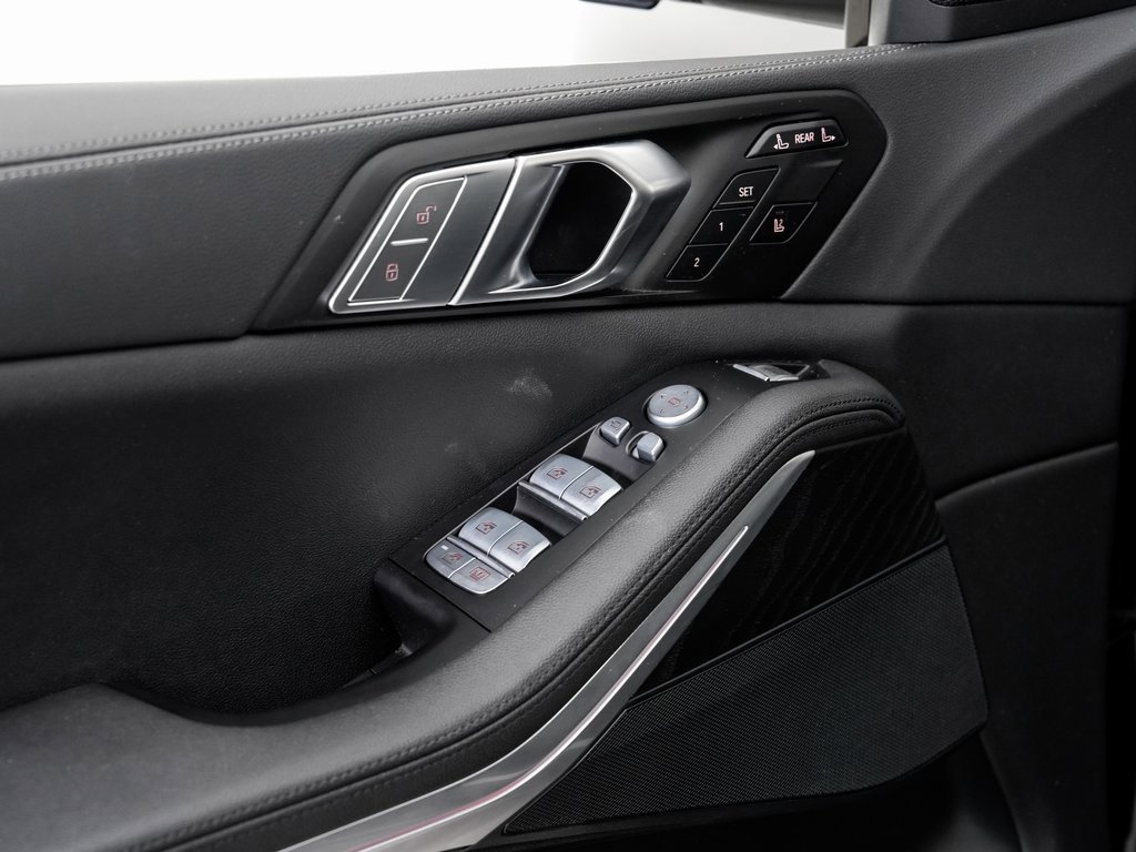 Used 2022 BMW X7 xDrive40i w/ Premium Package image 7