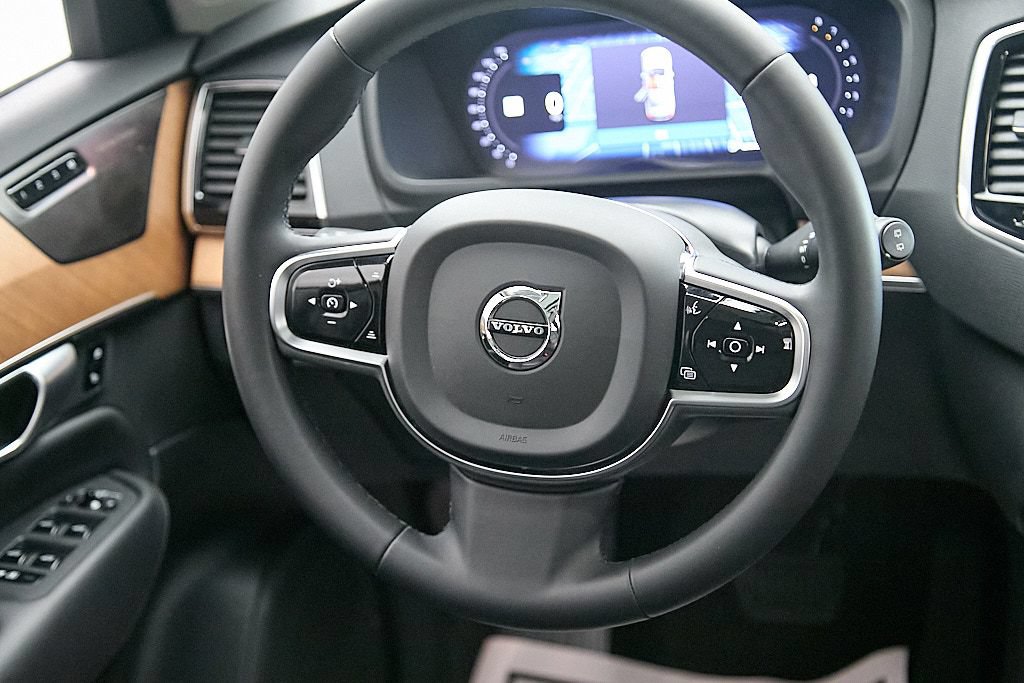 Certified 2024 Volvo XC90 B6 Plus w/ Protection Package Premier AWD/4WD image 29