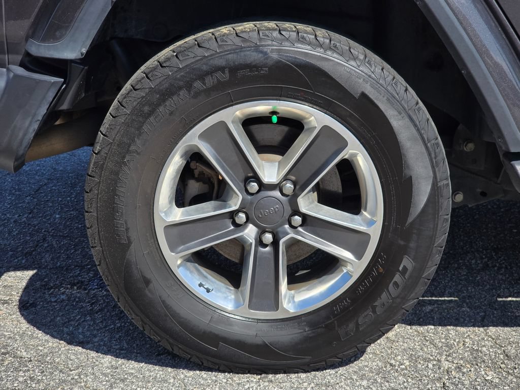 Used 2022 Jeep Wrangler Unlimited Sahara AWD/4WD image 12