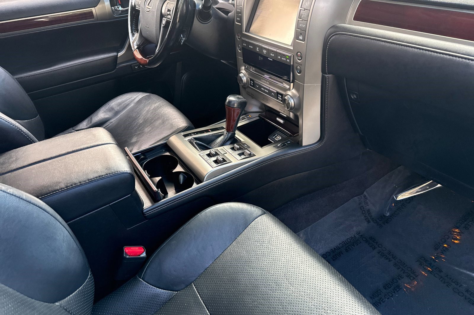 Used 2017 Lexus GX 460 Luxury w/ Preferred Accessory Package image 32