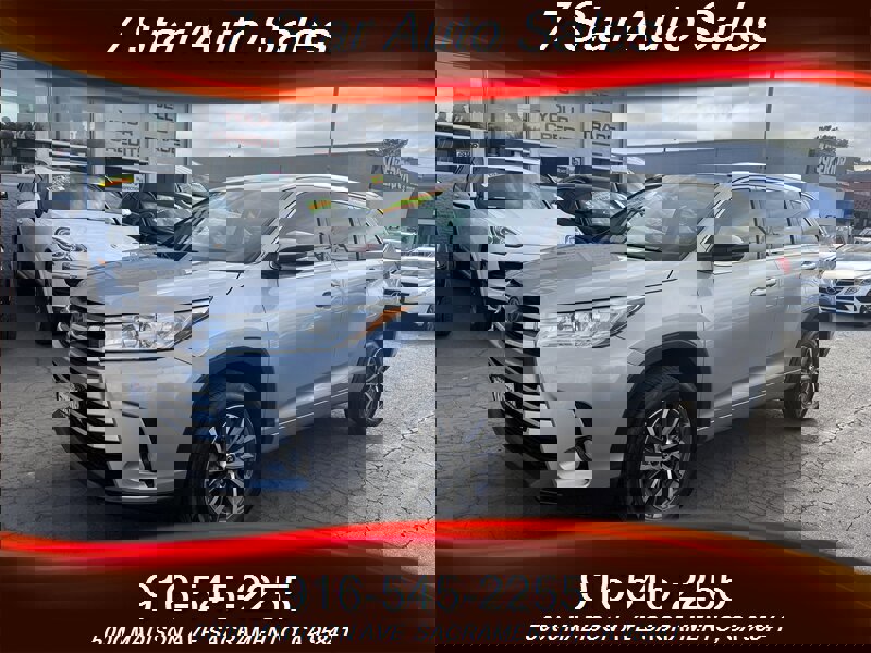 Used 2017 Toyota Highlander XLE image 3