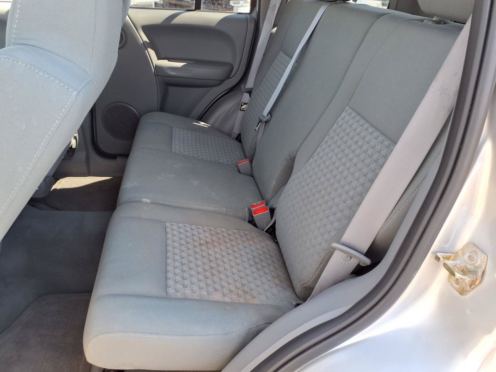 Used 2005 Jeep Liberty Sport AWD/4WD image 10