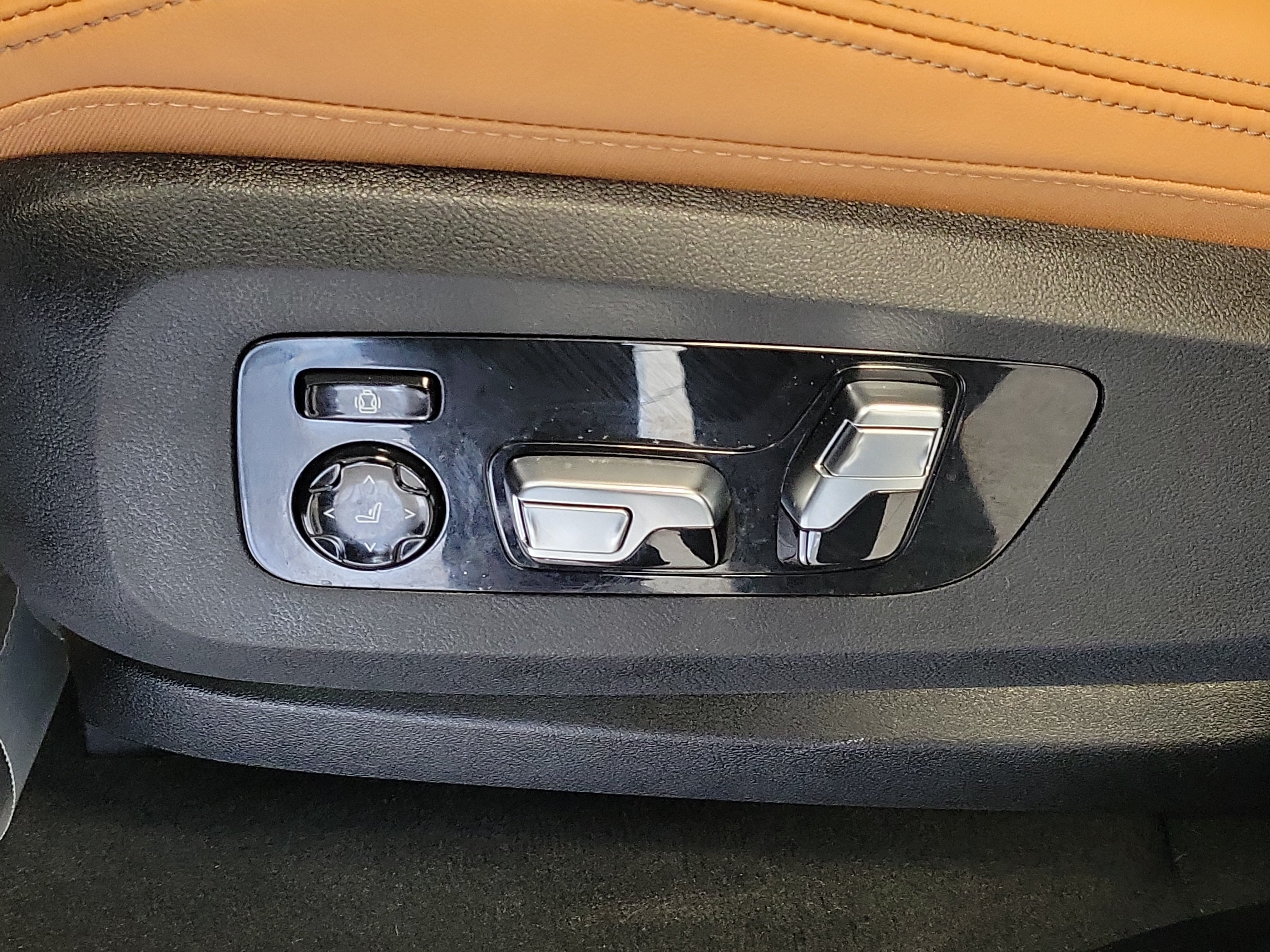 Used 2026 BMW X5 M60i AWD/4WD image 22