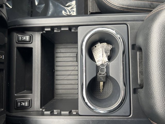 Used 2018 Nissan Titan SL w/ Midnight Edition image 31