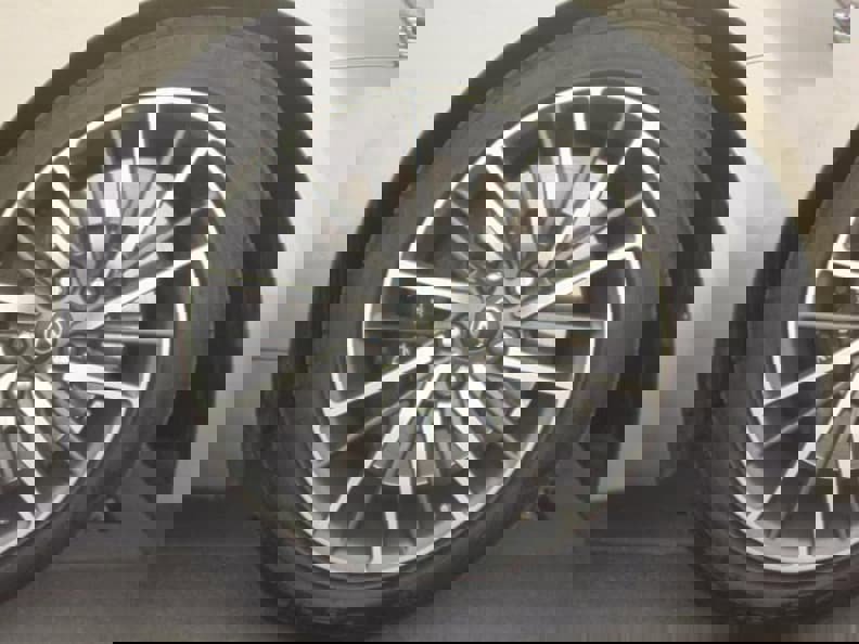 Used 2017 Lexus LS 460 F Sport image 8