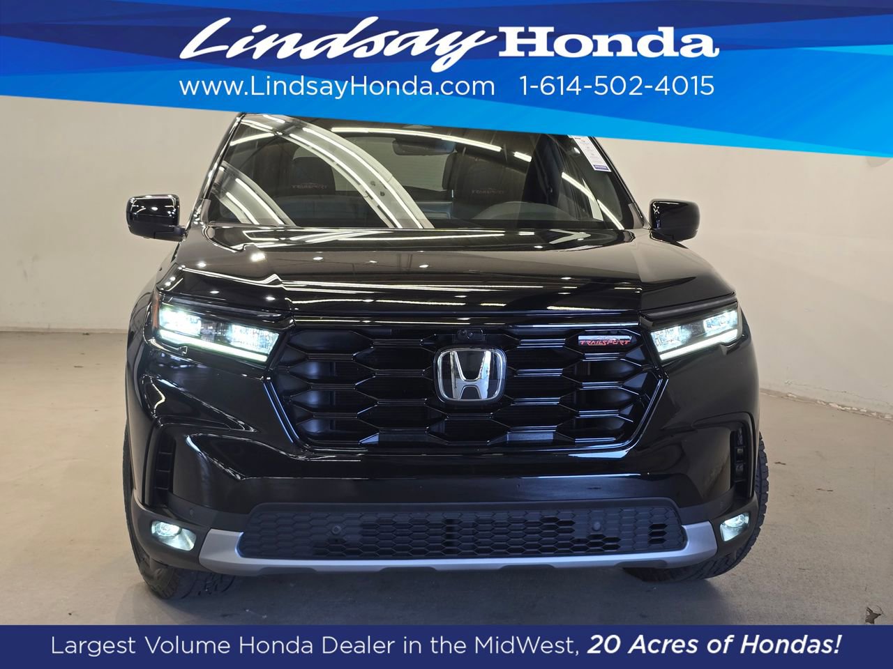 Used 2023 Honda Pilot TrailSport image 2