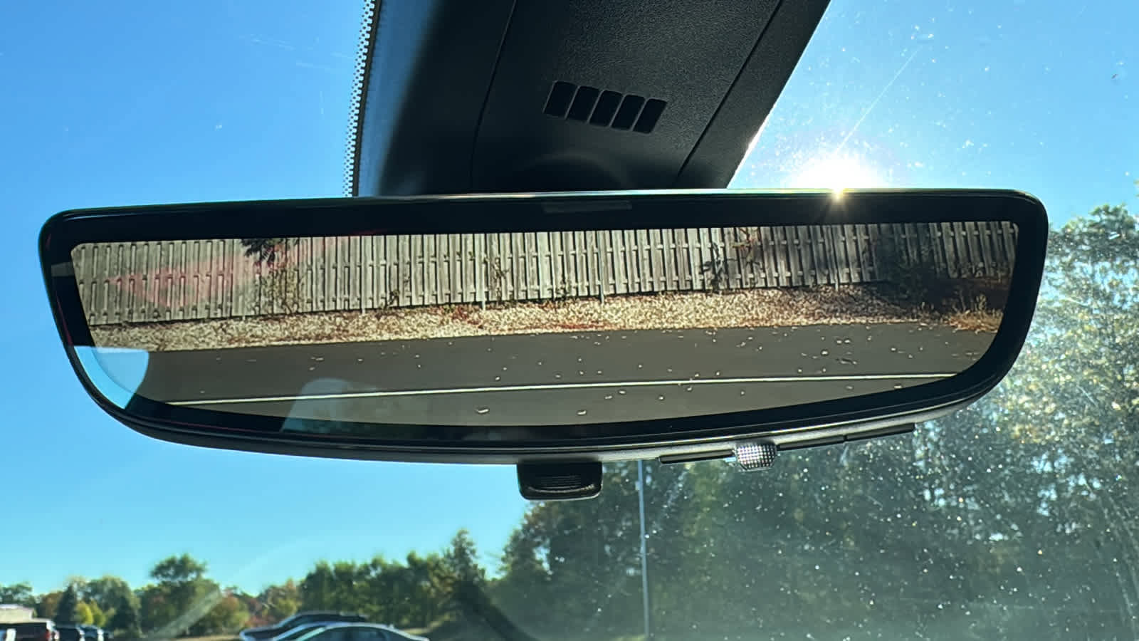 Used 2022 Buick Enclave Premium w/ Surround and Sites Package image 21