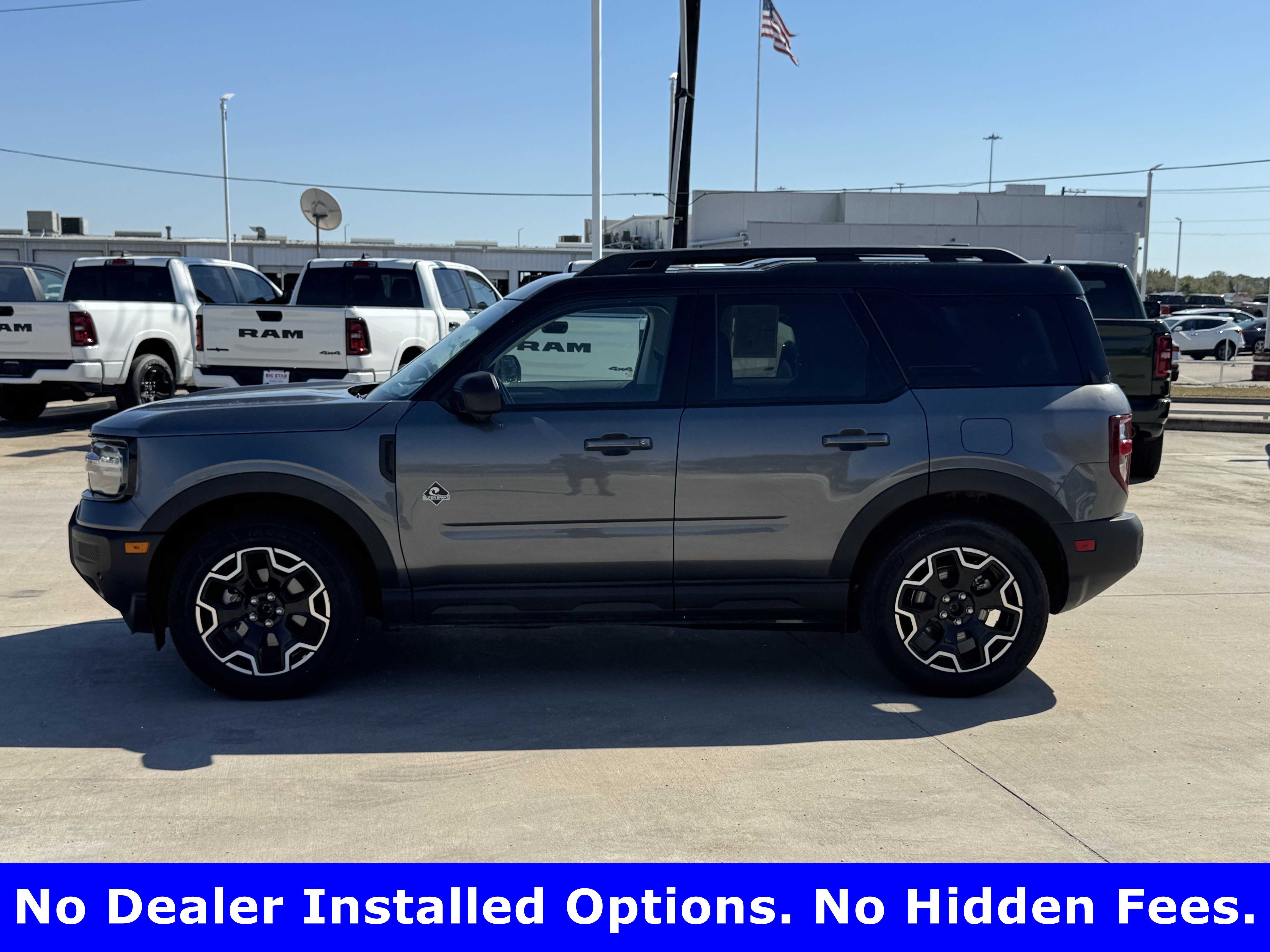 Used 2025 Ford Bronco Sport Outer Banks w/ Outer Banks Tech Package+ AWD/4WD image 3