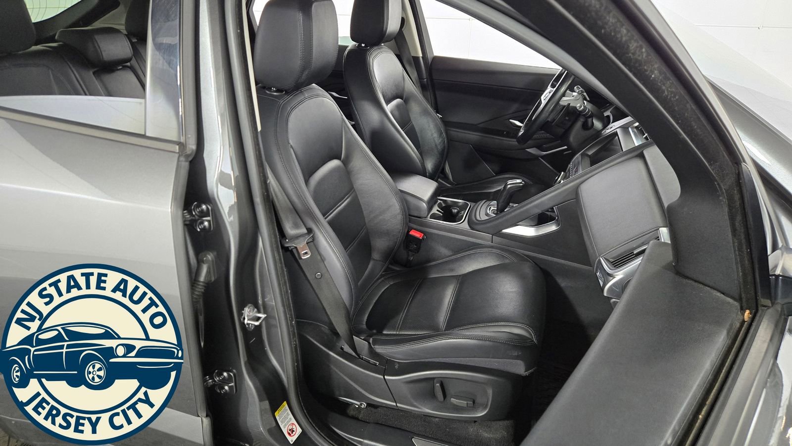 Used 2020 Jaguar E-PACE image 37