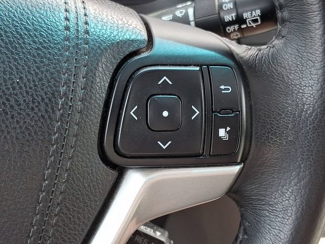 Used 2017 Toyota Sienna XLE AWD/4WD image 23