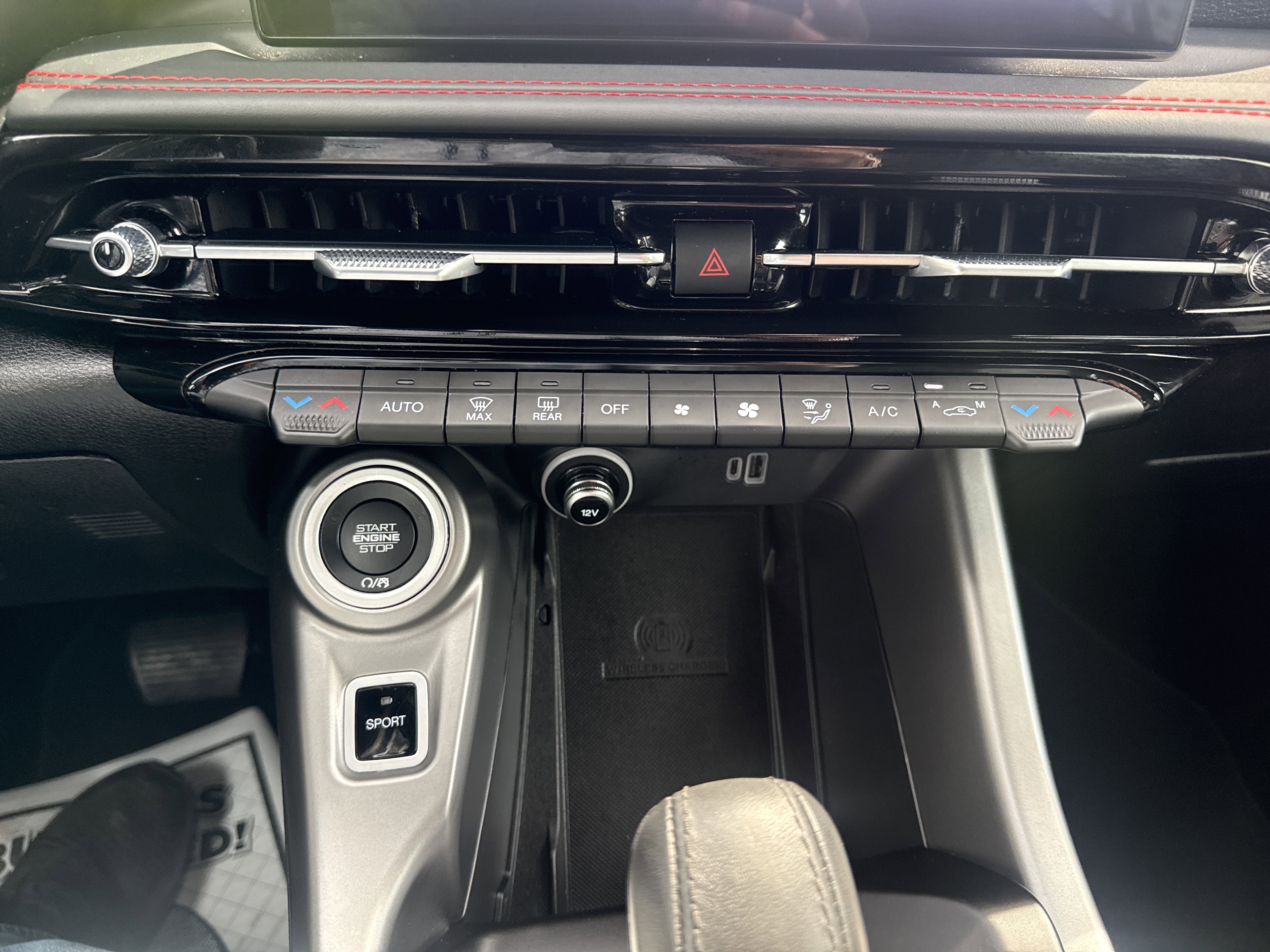 Used 2024 Dodge Hornet R/T Plus w/ R/T Blacktop Package AWD/4WD image 19