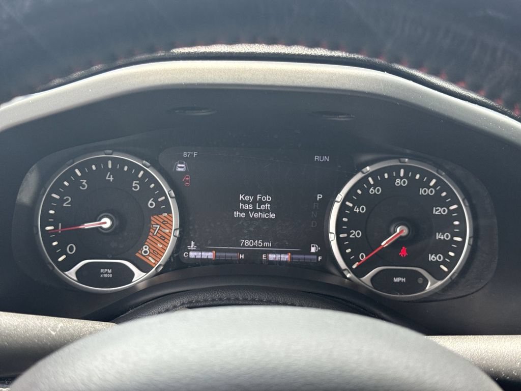Used 2021 Jeep Renegade Trailhawk AWD/4WD image 24