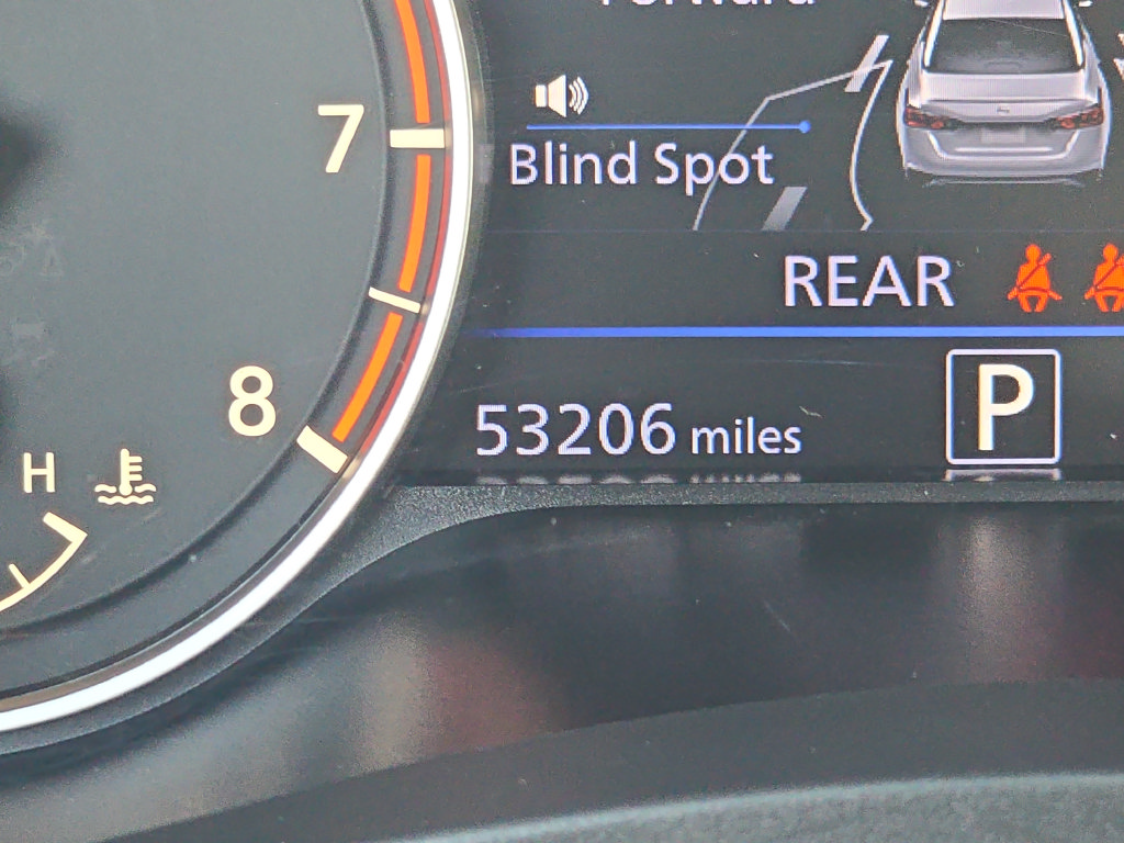 Used 2025 Nissan Altima 2.5 SR FWD image 10