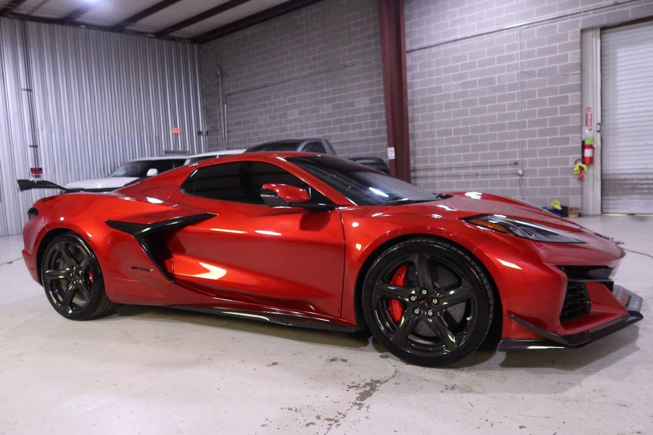 Used 2024 Chevrolet Corvette Z06 w/ Z07 Performance Package image 41