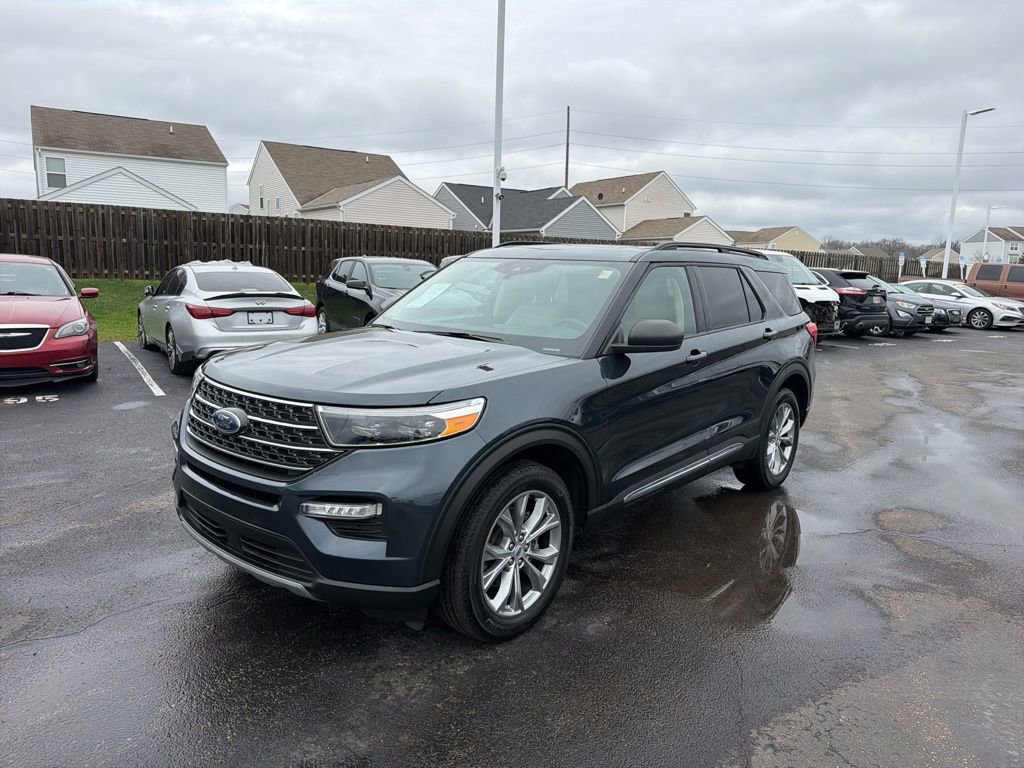 Used 2023 Ford Explorer XLT w/ Equipment Group 202A image 11