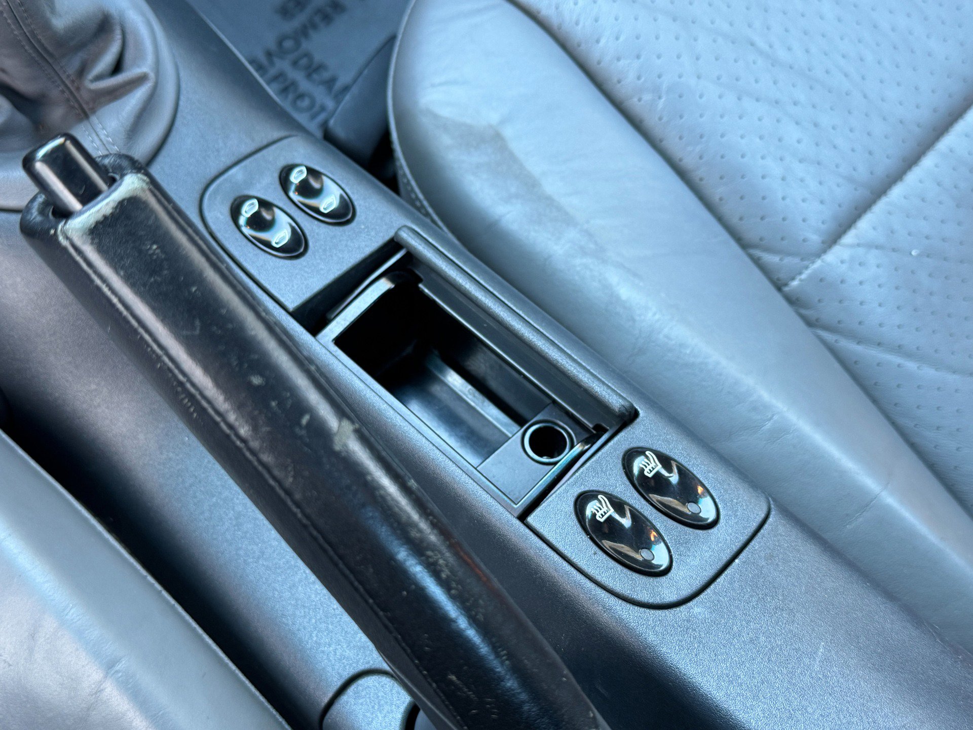 Used 1999 Porsche Boxster image 36