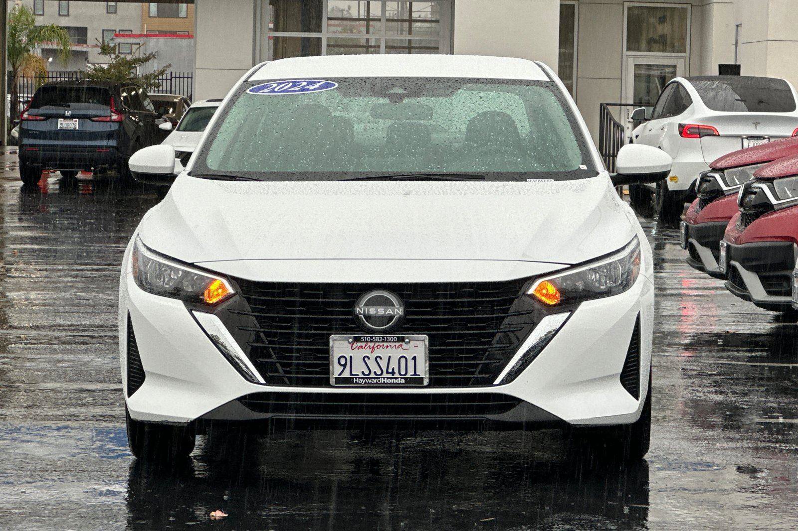 Used 2024 Nissan Sentra SV image 8