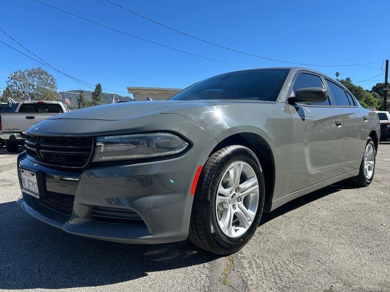 Used 2019 Dodge Charger SXT image 1