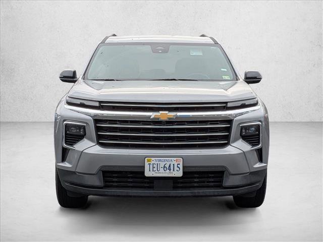 Used 2025 Chevrolet Traverse LT image 8