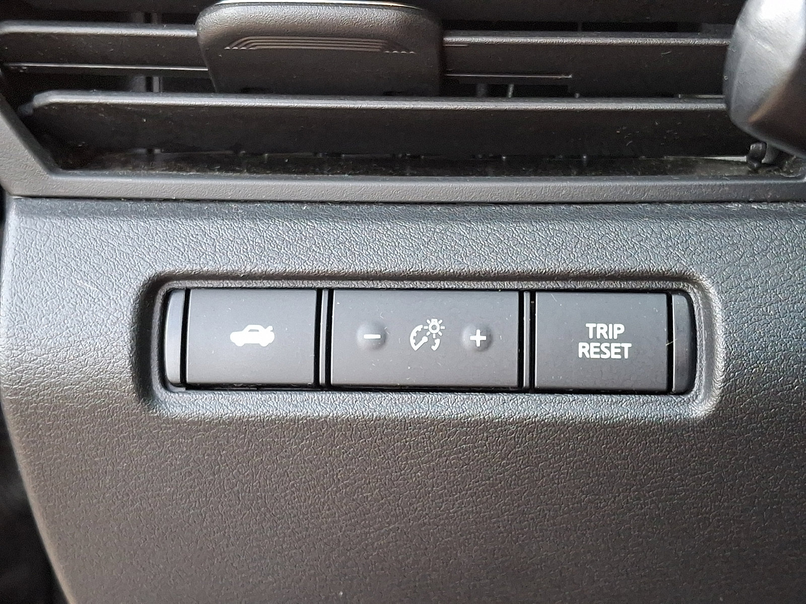 Used 2019 Nissan Altima 2.5 SR FWD image 25