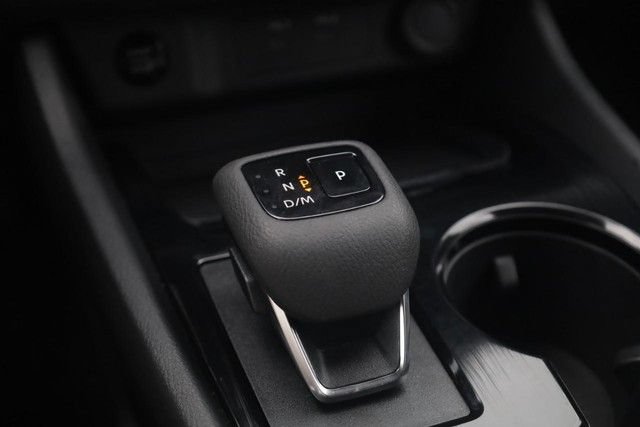 Certified 2025 Nissan Rogue SV AWD/4WD image 19