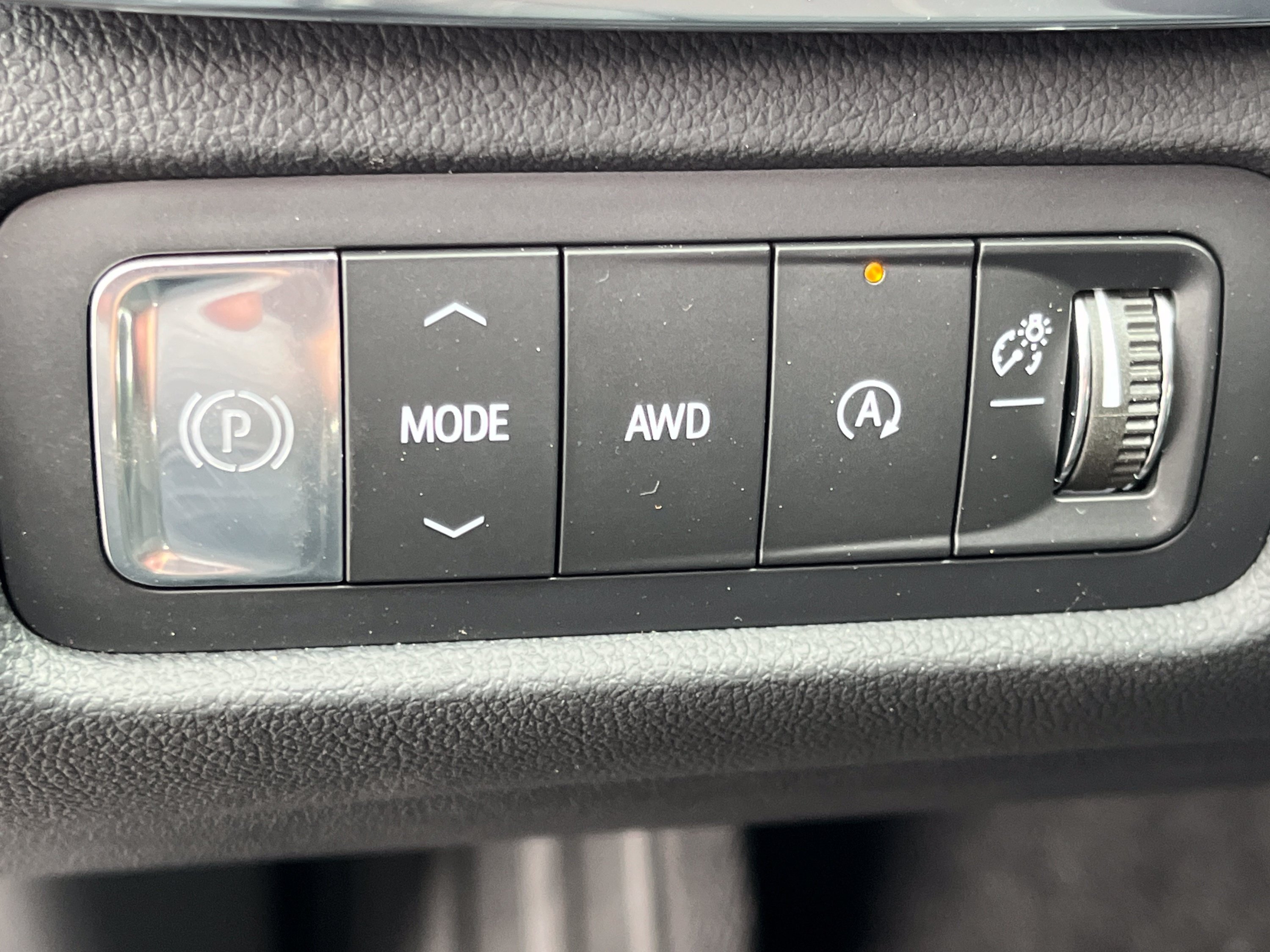 New 2026 GMC Acadia Elevation w/ Elevation Premium Package AWD/4WD image 10