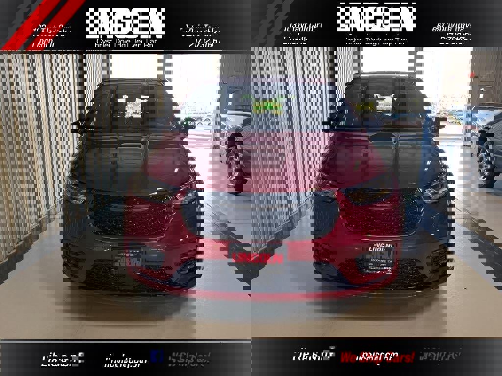 New 2026 Chrysler Pacifica Select image 5