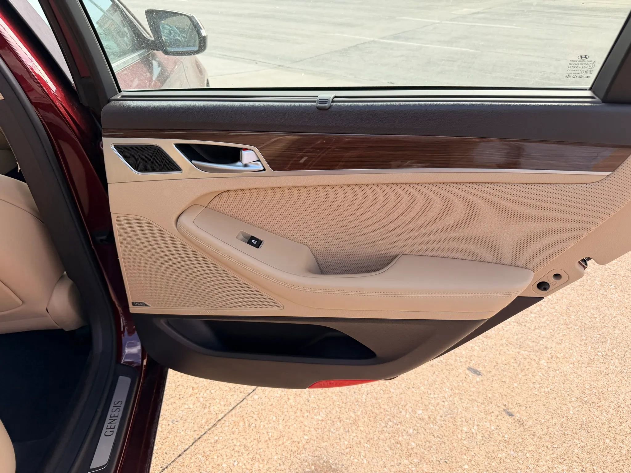 Used 2016 Hyundai Genesis 3.8 w/ Option Group 03 image 15