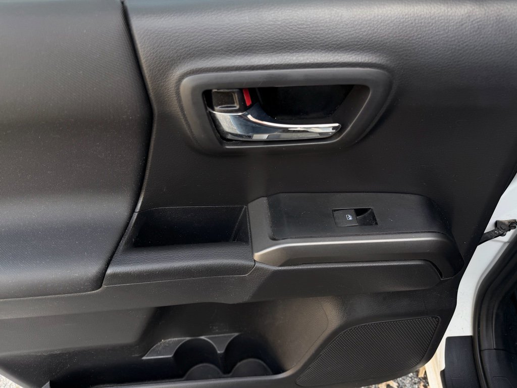 Used 2023 Toyota Tacoma TRD Sport w/ Advanced Technology Package image 20