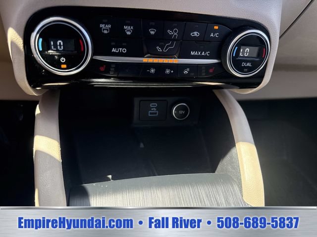 Used 2021 Ford Escape SEL w/ Technology Package AWD/4WD image 26