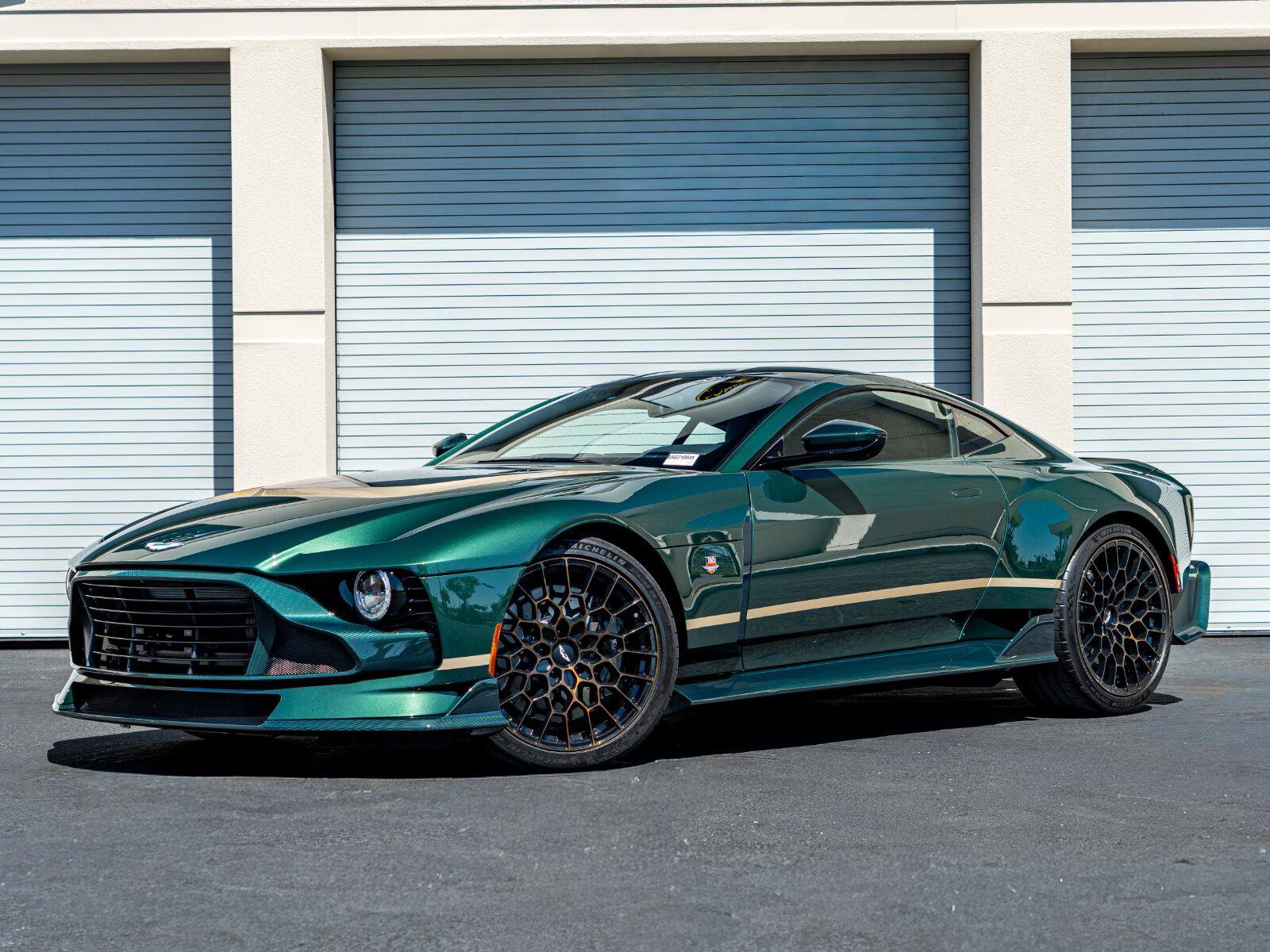 Used 2024 Aston Martin Valour RWD image 10