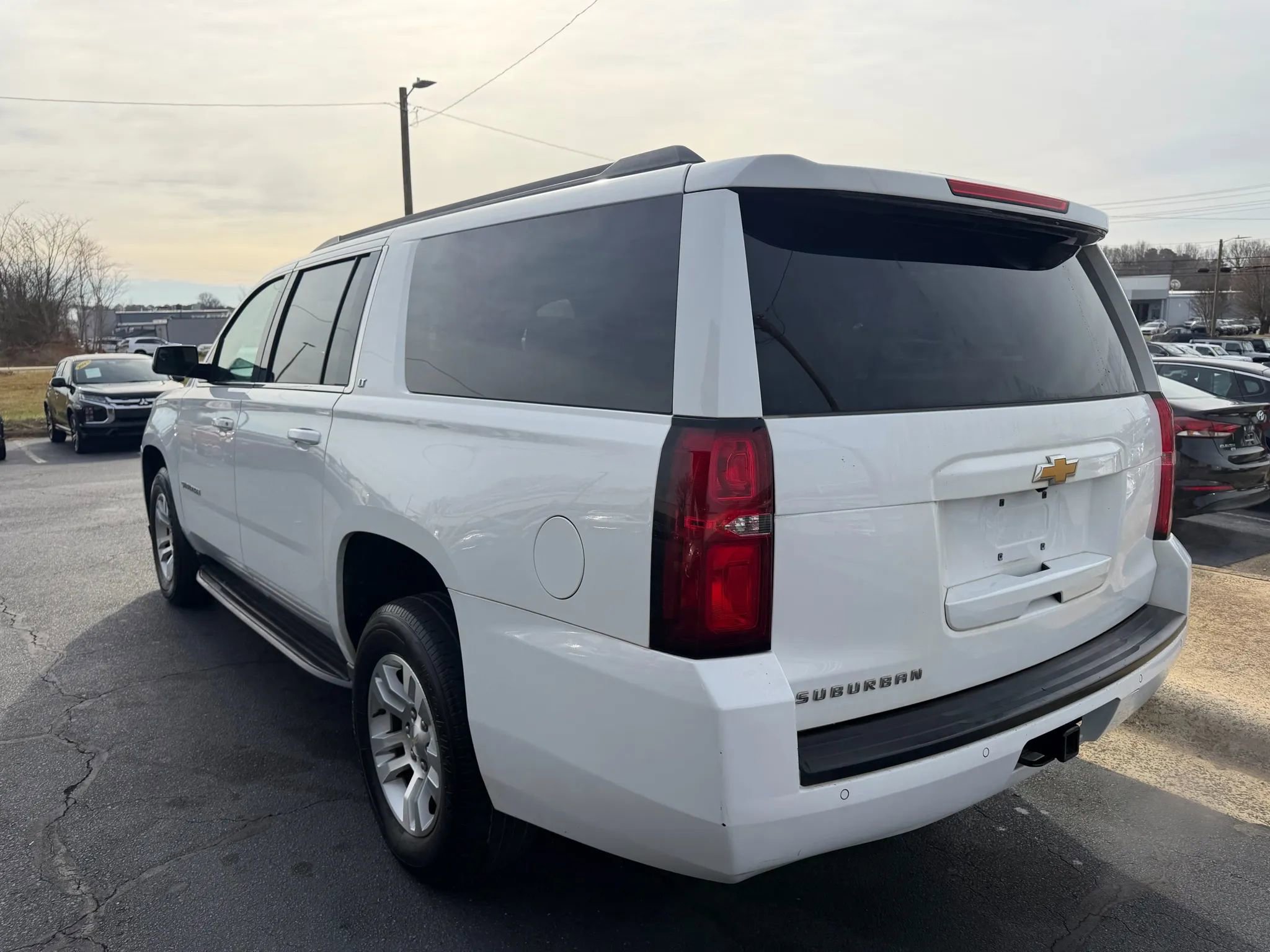 Used 2019 Chevrolet Suburban LT AWD/4WD image 5