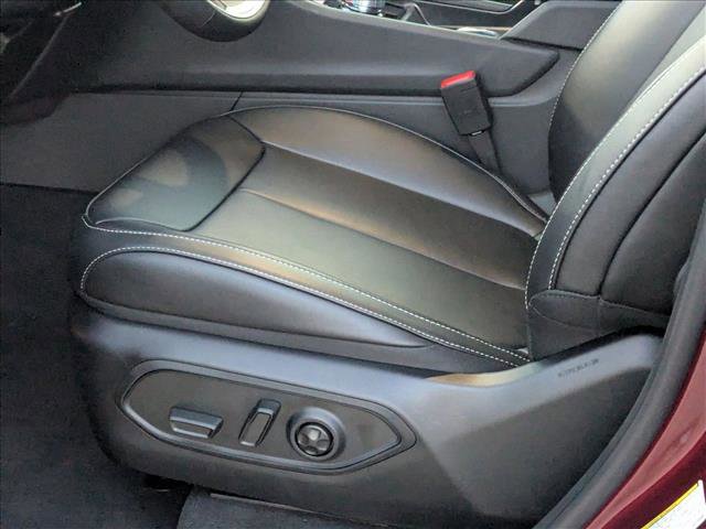 New 2025 Jeep Grand Cherokee L Limited w/ Black Appearance Package image 4