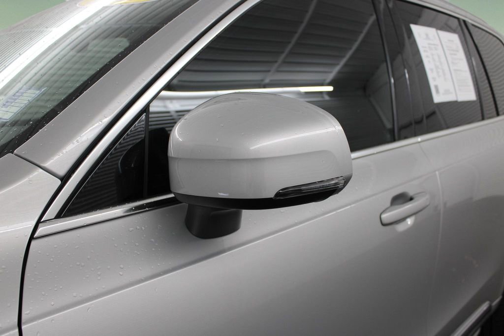 Certified 2025 Volvo XC90 B5 Core image 46