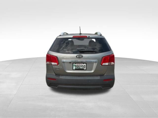 Used 2012 Kia Sorento LX w/ Convenience Pkg image 7