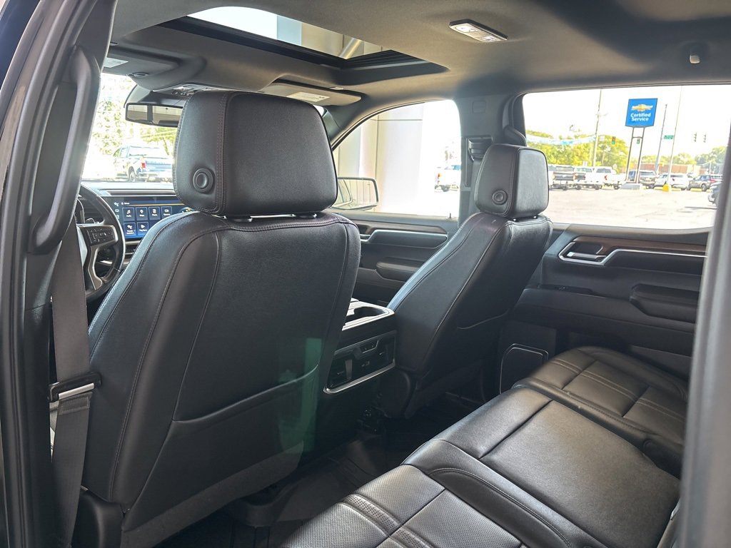 Used 2022 Chevrolet Silverado 1500 High Country w/ High Country Premium Package image 32