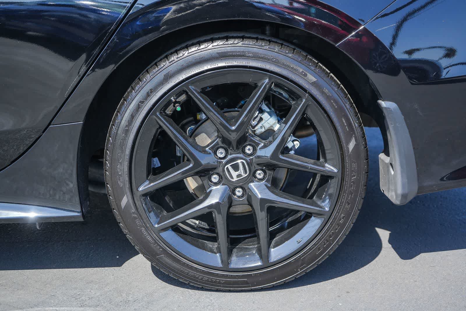 Used 2025 Honda Civic Sport image 10
