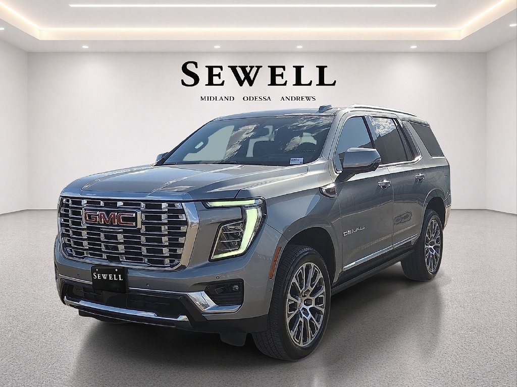 Used 2026 GMC Yukon Denali w/ Sun & Power Step Package