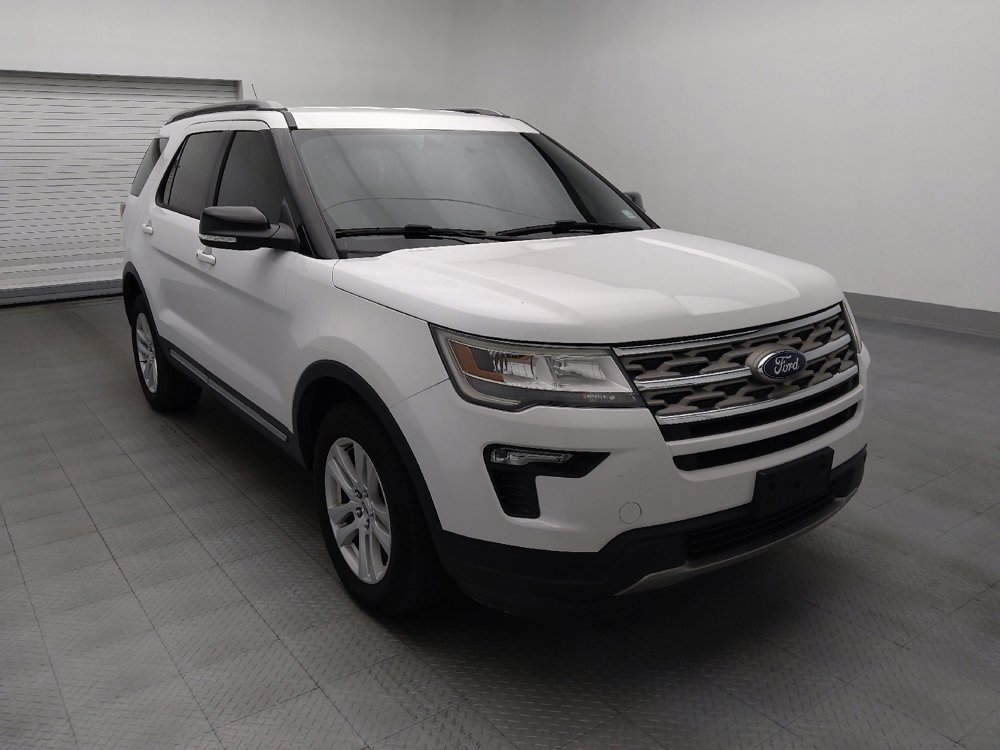Used 2018 Ford Explorer XLT w/ Equipment Group 201A AWD/4WD image 13