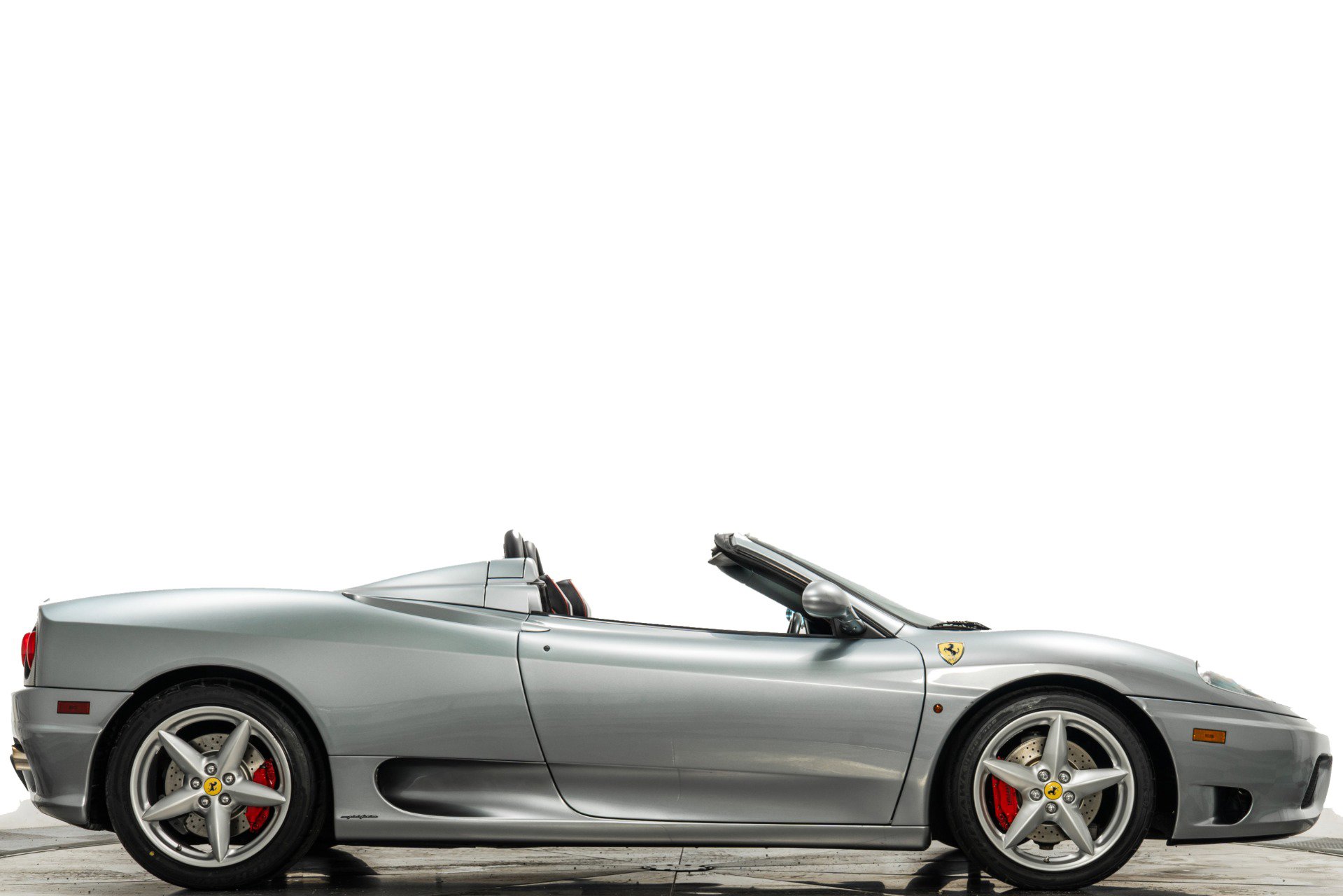 Used 2001 Ferrari 360 Spider image 2