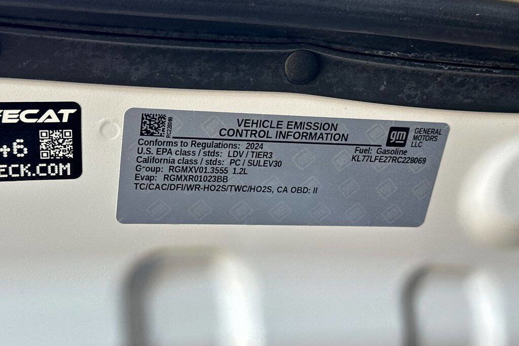 Used 2024 Chevrolet Trax LS w/ LS Convenience Package image 27