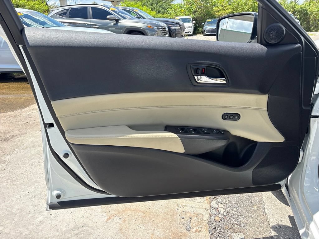 Used 2016 Acura ILX FWD image 10