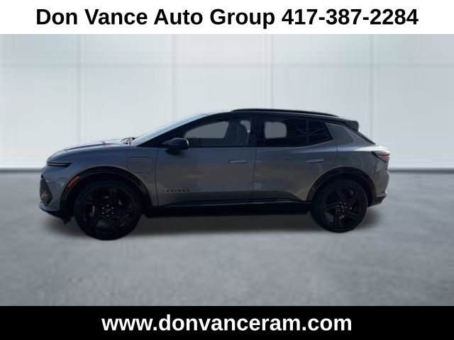 Used 2024 Chevrolet Equinox EV RS image 3