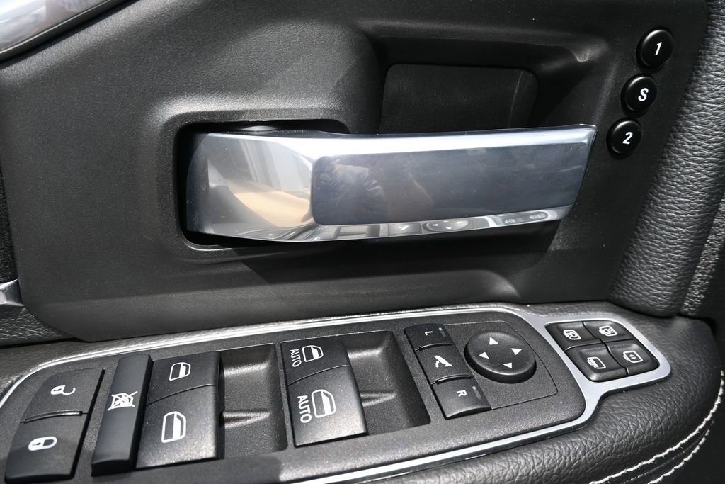 Used 2024 RAM 3500 Laramie w/ Night Edition AWD/4WD image 27