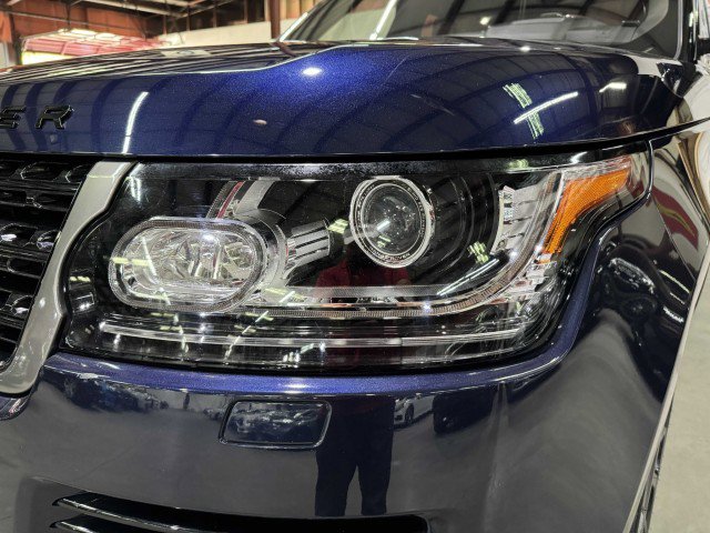 Used 2017 Land Rover Range Rover Autobiography image 15