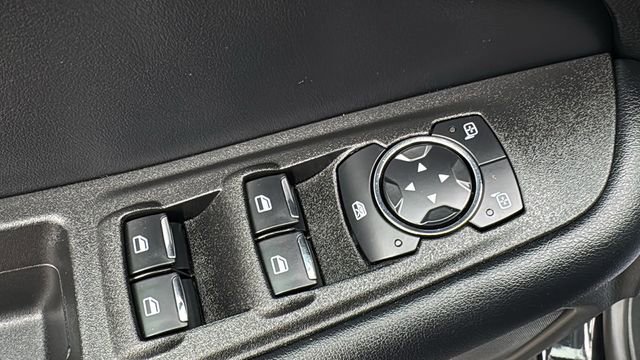 Certified 2024 Ford Edge SEL w/ Convenience Package image 11