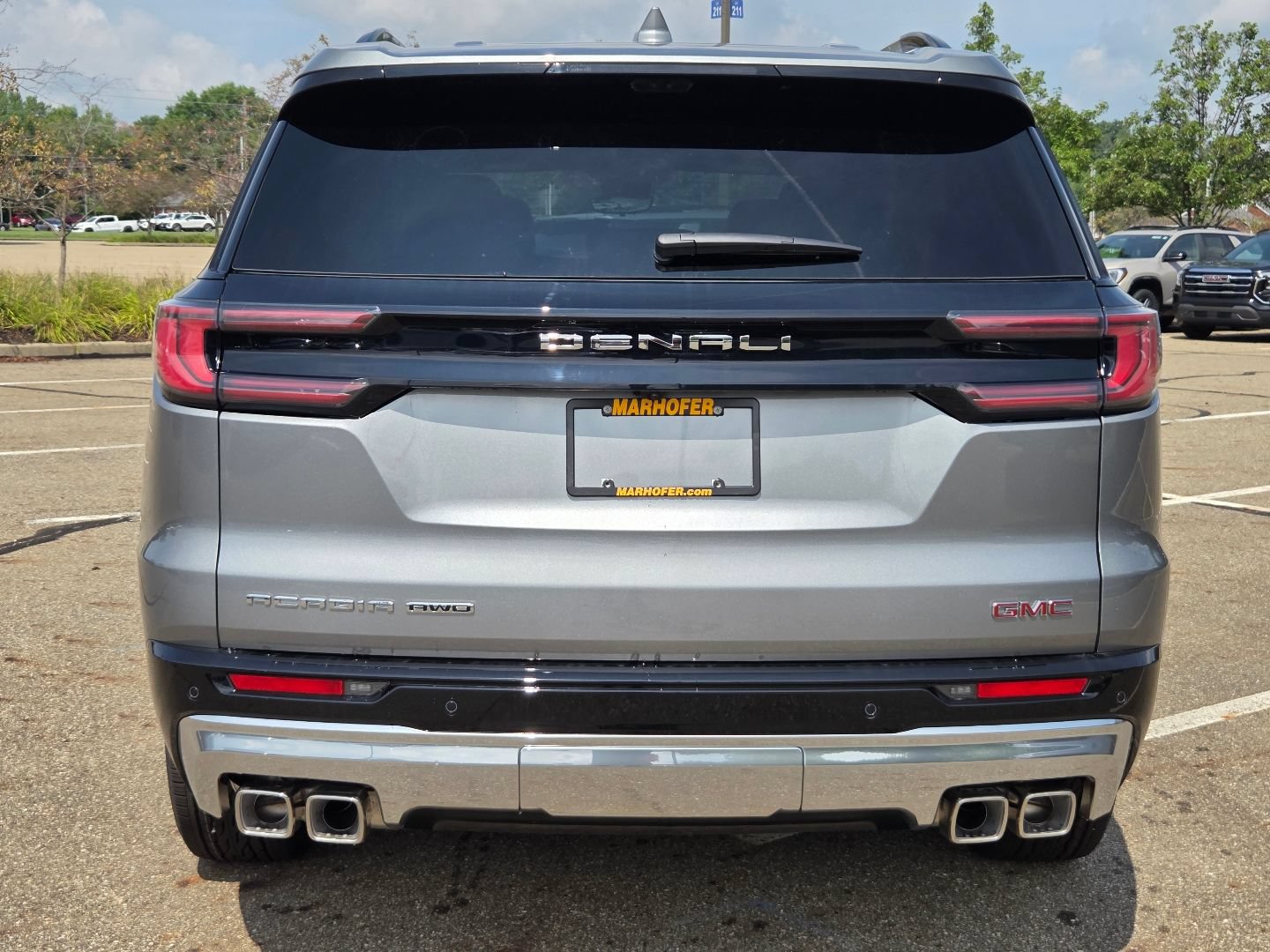 New 2026 GMC Acadia Denali w/ Super Cruise Package AWD/4WD image 17
