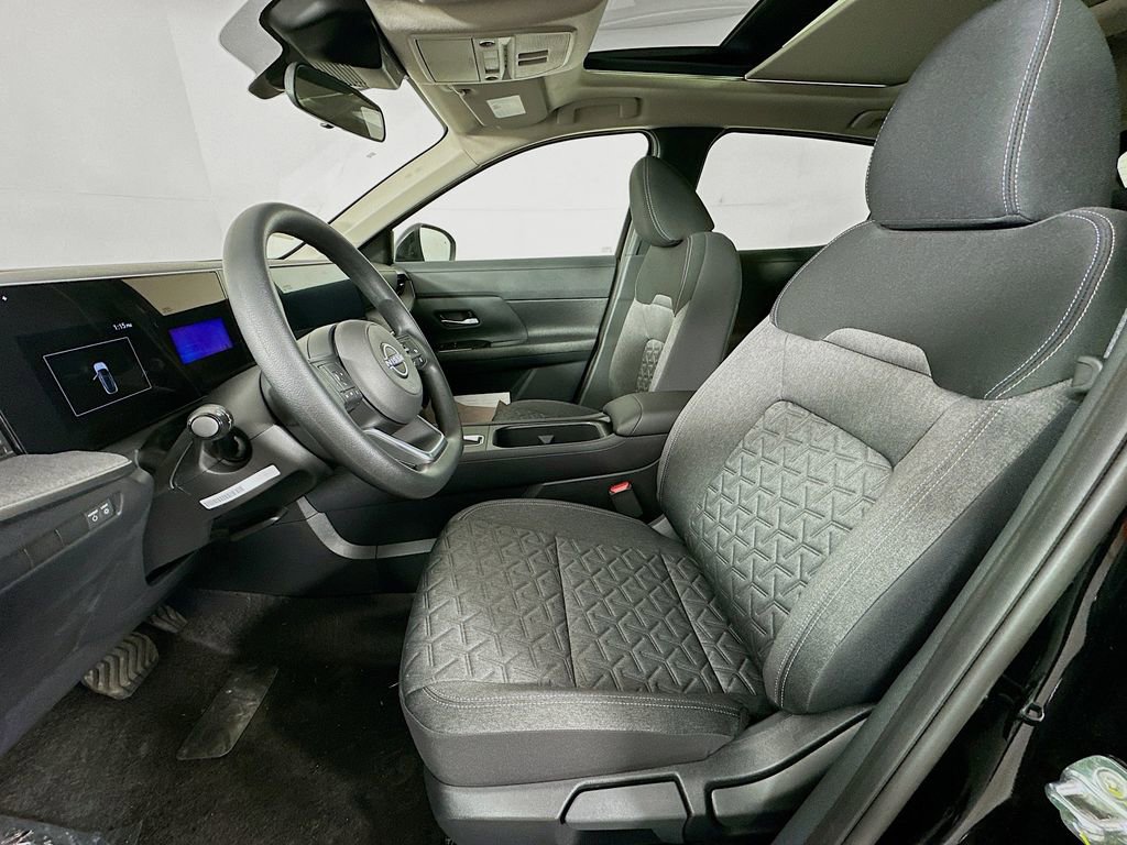 New 2026 Nissan Kicks SV w/ SV Premium Package image 28