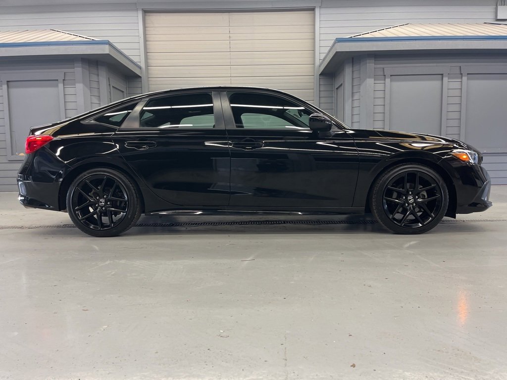 Used 2023 Honda Civic Sport image 8